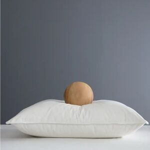 Quince Lux Goose Down King Pillow soft/medium